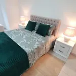 Apartamento Caldas Da Rainha's & White *