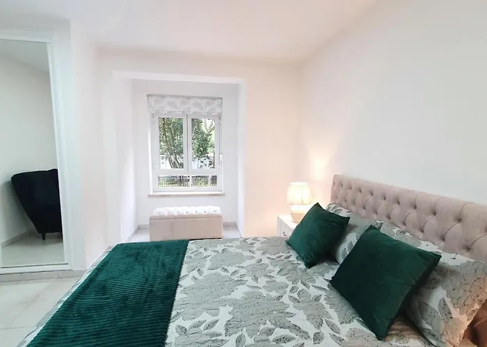 公寓 Caldas Da Rainha's & White 卡尔达斯达·赖尼亚