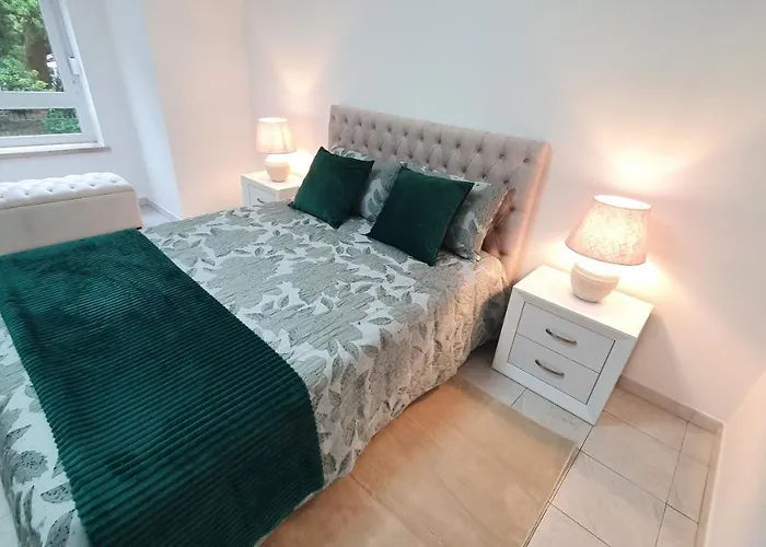 公寓 Caldas Da Rainha's & White *